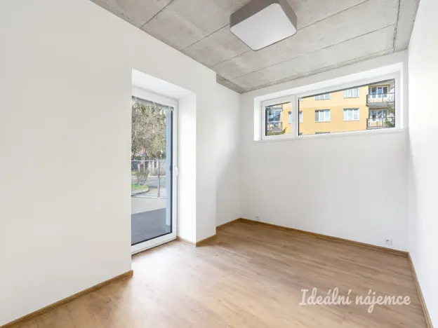 Pronájem bytu 3+kk, Praha - Kamýk, Zárubova, 68 m2