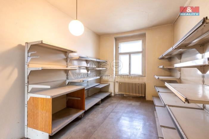 Prodej obchodního prostoru, Louny, Mírové náměstí, 1353 m2