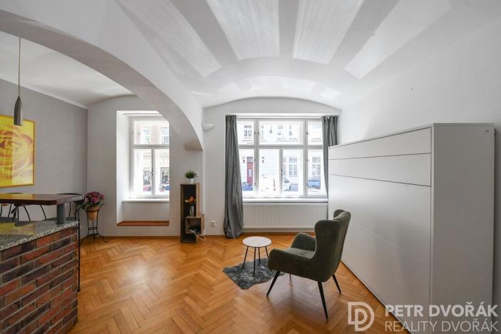 Prodej bytu 1+kk, Praha - Žižkov, Rokycanova, 41 m2
