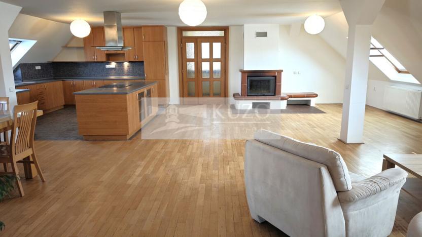 Pronájem kanceláře, Klíčany, 237 m2