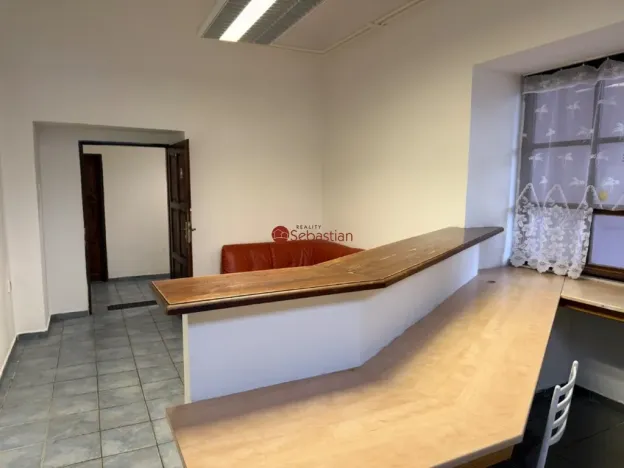 Pronájem kanceláře, Pardubice - Zelené Předměstí, Hlaváčova, 20 m2