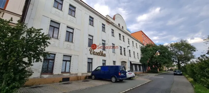 Pronájem kanceláře, Pardubice - Zelené Předměstí, Hlaváčova, 20 m2