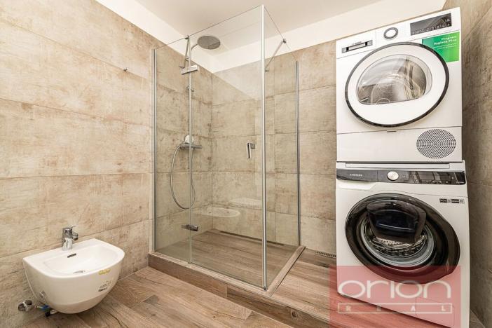 Pronájem bytu 4+kk, Praha - Nové Město, Na Moráni, 155 m2