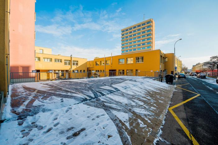 Pronájem kanceláře, Praha - Žižkov, Hartigova, 180 m2