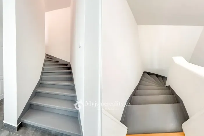 Prodej rodinného domu, Znojmo, Otokara Březiny, 215 m2