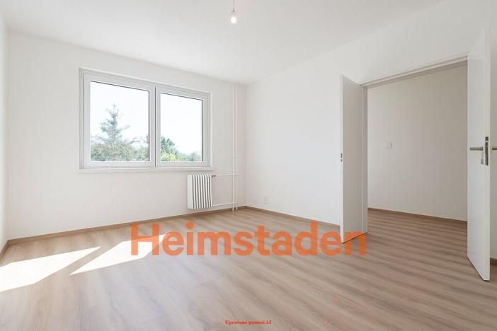 Pronájem bytu 3+1, Karviná - Nové Město, Holubova, 70 m2