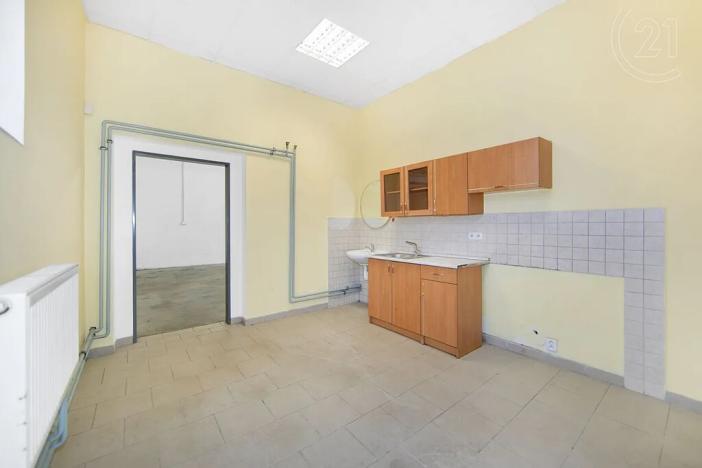 Pronájem výrobních prostor, Plzeň, K Cihelnám, 125 m2