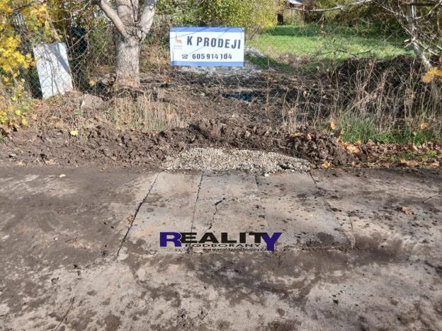 Prodej pozemku pro bydlení, Vroutek, Sadová, 1146 m2