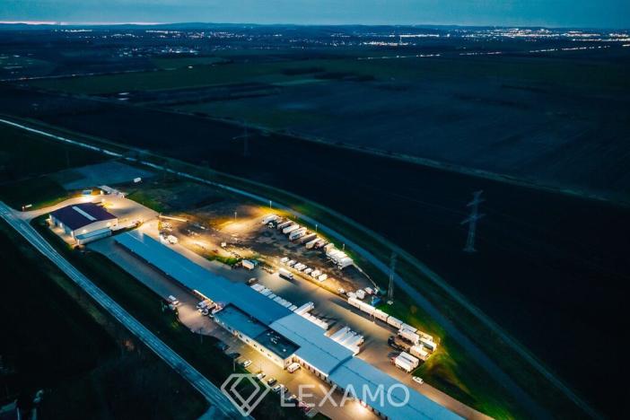 Prodej komerčního pozemku, Měnín, 5400 m2