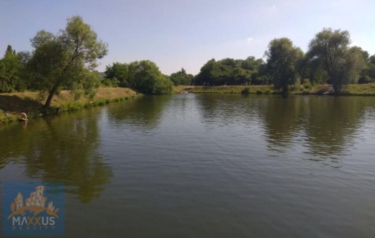 Pronájem komerčního pozemku, Praha - Lahovice, 200 m2