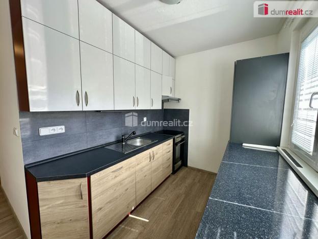 Pronájem bytu 2+1, Zlín, M. Knesla, 54 m2