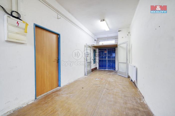 Pronájem obchodního prostoru, Plzeň - Lobzy, Revoluční, 635 m2