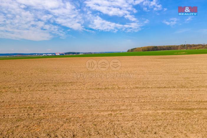 Prodej pole, Tlučná, 5722 m2