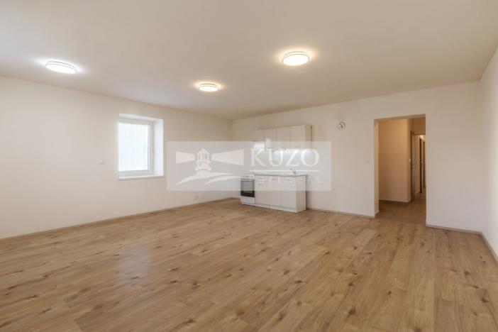 Prodej bytu 3+kk, Líšťany - Hunčice, Hunčice, 84 m2