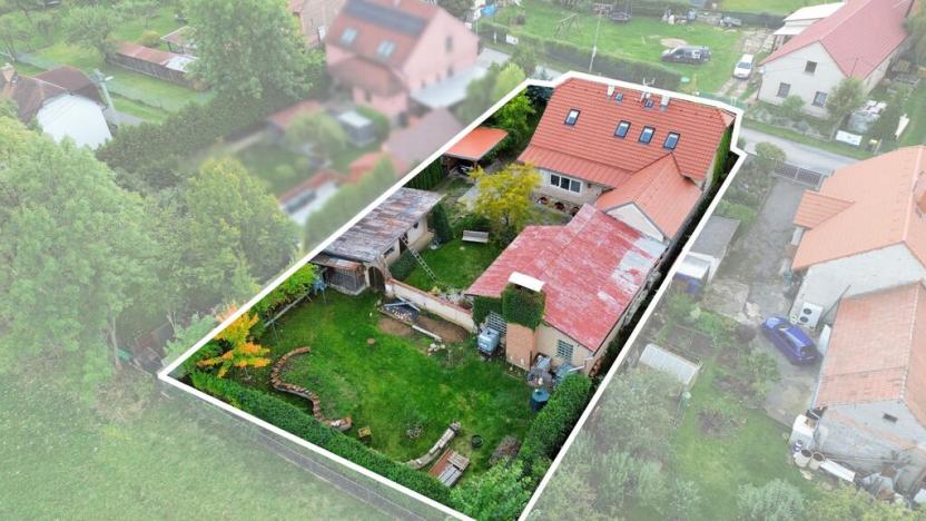 Prodej rodinného domu, Velký Chlumec - Malý Chlumec, 210 m2