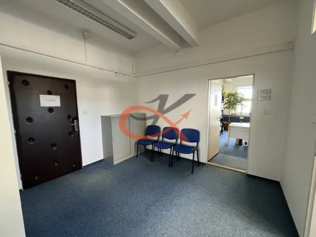 Pronájem kanceláře, Rožnov pod Radhoštěm, 1. máje, 124 m2
