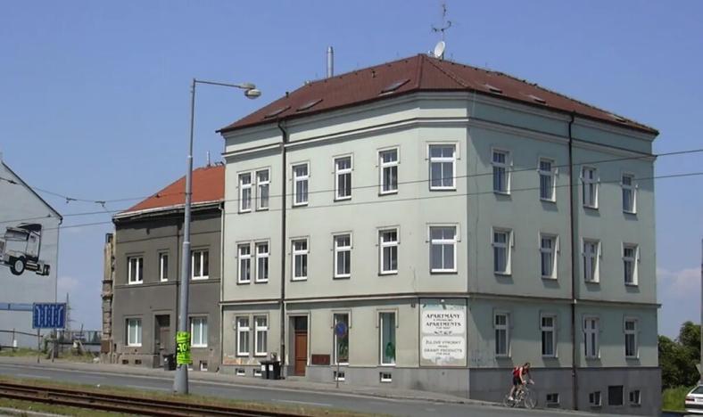 Pronájem obchodního prostoru, Plzeň, Skvrňanská, 160 m2