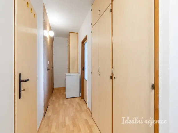 Pronájem bytu 3+1, Praha - Prosek, Litvínovská, 67 m2