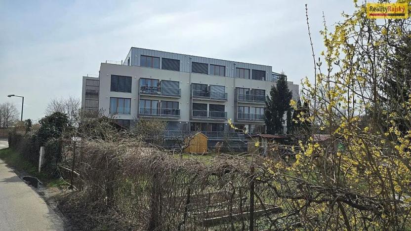 Prodej bytu 3+kk, Praha, Formanská, 61 m2