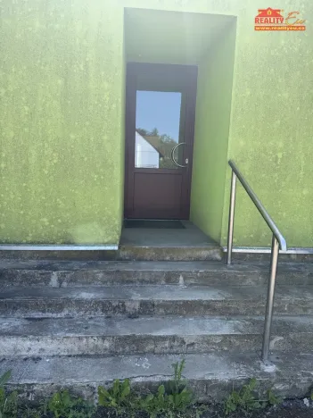 Prodej obchodního prostoru, Jaroměř - Jezbiny, Hradecká, 1437 m2