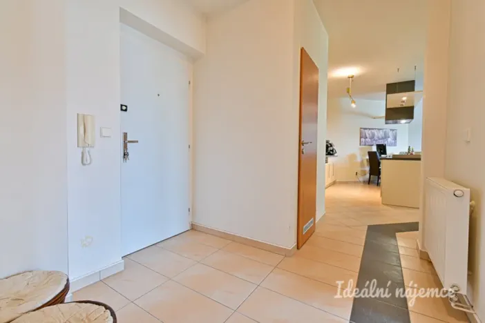 Pronájem bytu 3+kk, Kuřim, Dlouhá, 77 m2