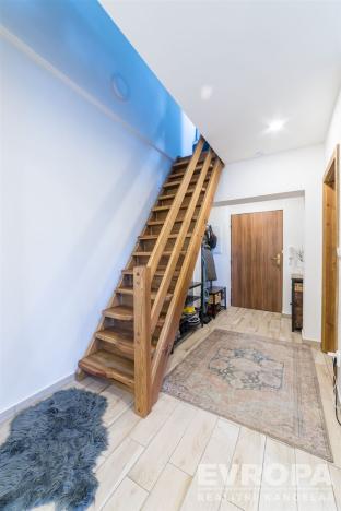 Prodej bytu 2+kk, Slaný, Ouvalova, 60 m2