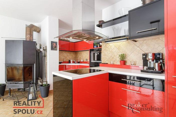 Prodej rodinného domu, Valašské Meziříčí, Vsetínská, 209 m2