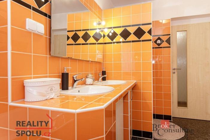 Prodej rodinného domu, Valašské Meziříčí, Vsetínská, 209 m2