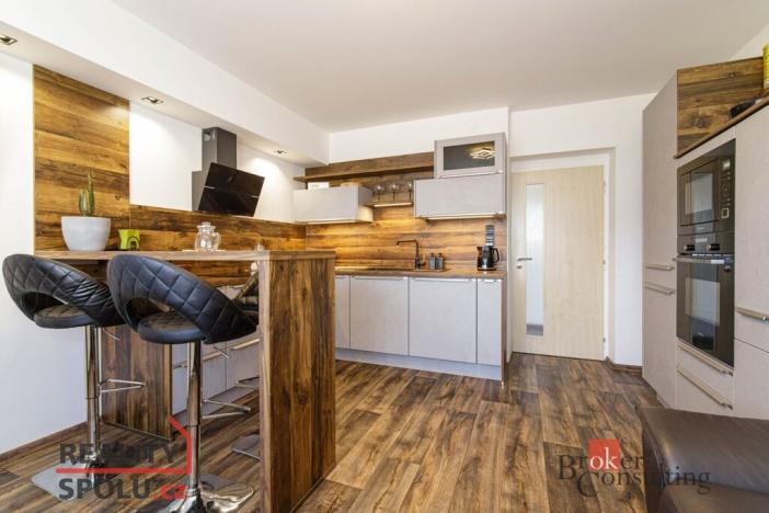 Prodej rodinného domu, Valašské Meziříčí, Vsetínská, 209 m2