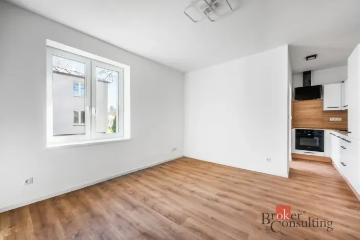 Pronájem bytu 2+kk, Ostrava - Mariánské Hory, Cottonové, 37 m2