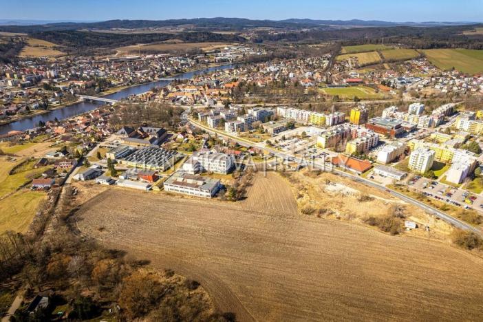 Prodej komerčního pozemku, Týn nad Vltavou, Veselská, 25243 m2