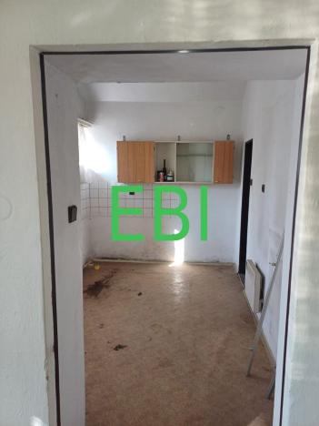 Pronájem skladu, Straškov-Vodochody, 10261 m2