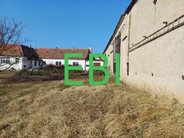 Pronájem skladu, Straškov-Vodochody, 10261 m2