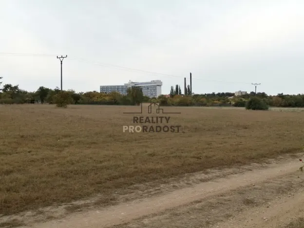 Pronájem zahrady, Znojmo, Leska Horní, 693 m2