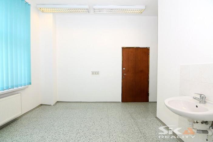 Pronájem komerční nemovitosti, Louny, Sladovnická, 98 m2