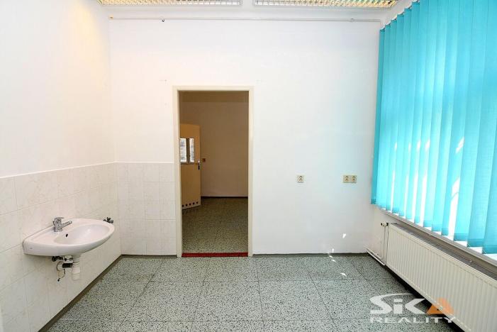 Pronájem komerční nemovitosti, Louny, Sladovnická, 98 m2