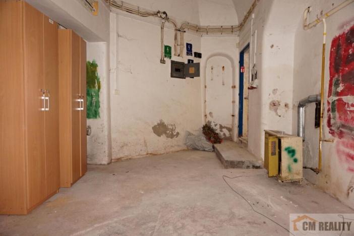 Pronájem obchodního prostoru, Prostějov, nám. Edmunda Husserla, 56 m2