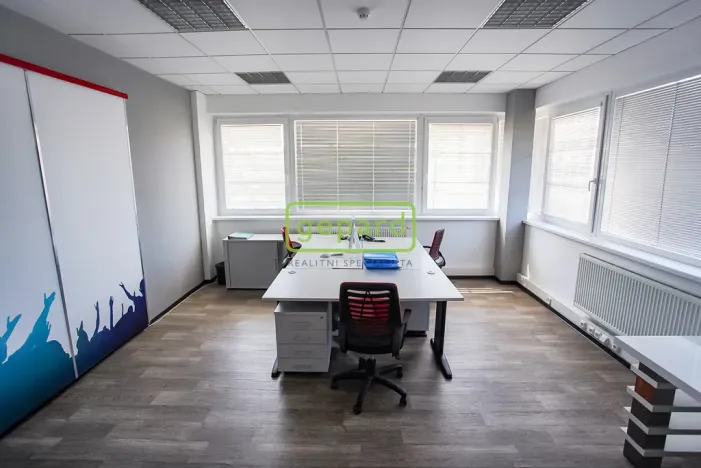 Pronájem kanceláře, Praha - Stodůlky, Tlumačovská, 194 m2