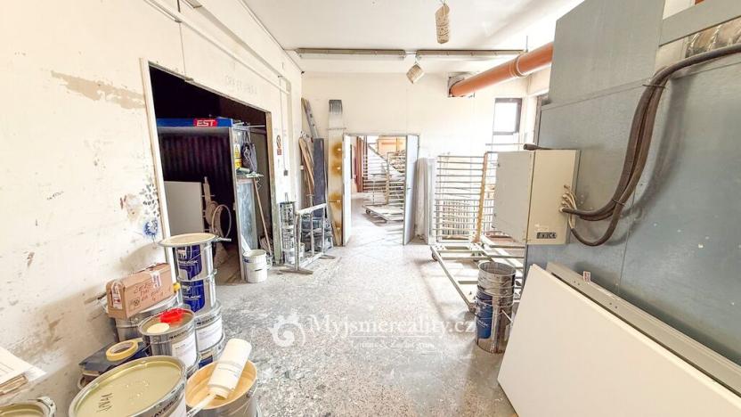 Prodej obchodního prostoru, Jihlava - Hruškové Dvory, 796 m2