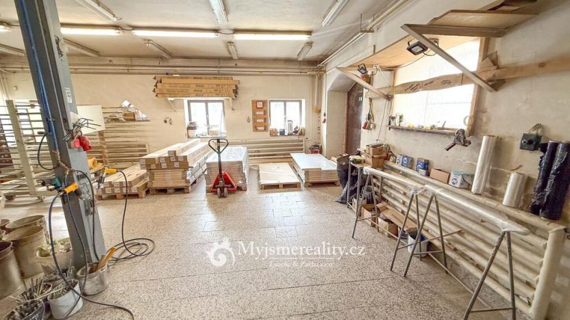 Prodej obchodního prostoru, Jihlava - Hruškové Dvory, 796 m2