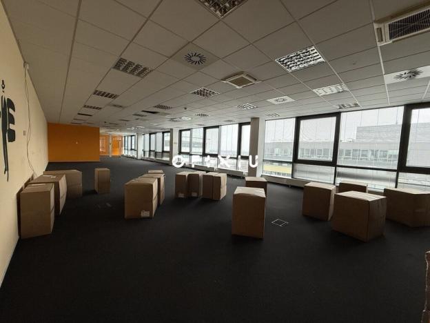 Pronájem obchodního prostoru, Brno - Štýřice, Londýnské náměstí, 576 m2