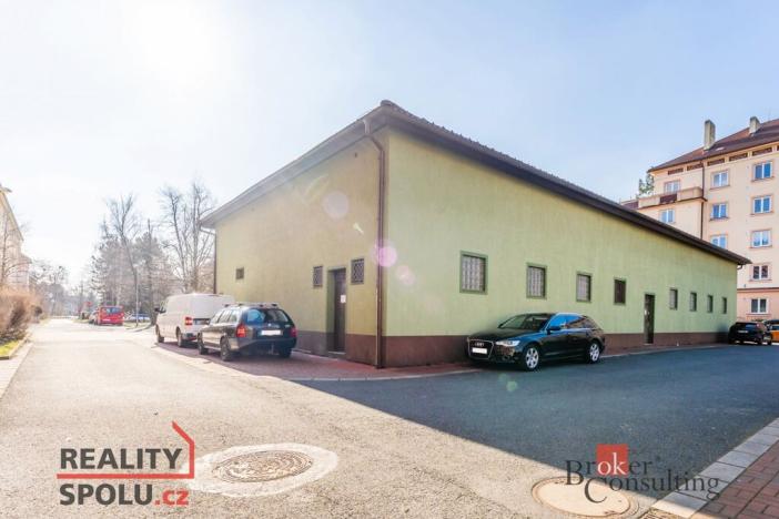 Prodej obchodního prostoru, Pardubice - Zelené Předměstí, Jilemnického, 780 m2