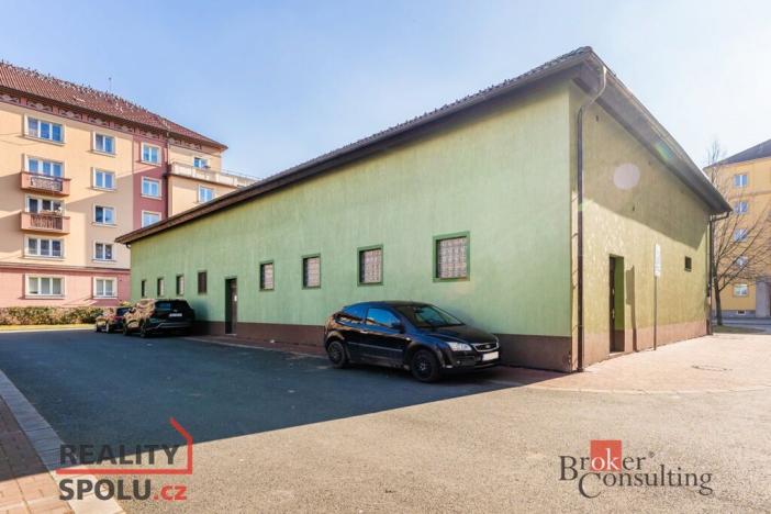 Prodej obchodního prostoru, Pardubice - Zelené Předměstí, Jilemnického, 780 m2