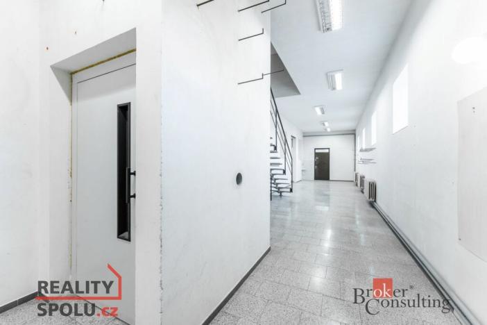 Prodej obchodního prostoru, Pardubice - Zelené Předměstí, Jilemnického, 780 m2