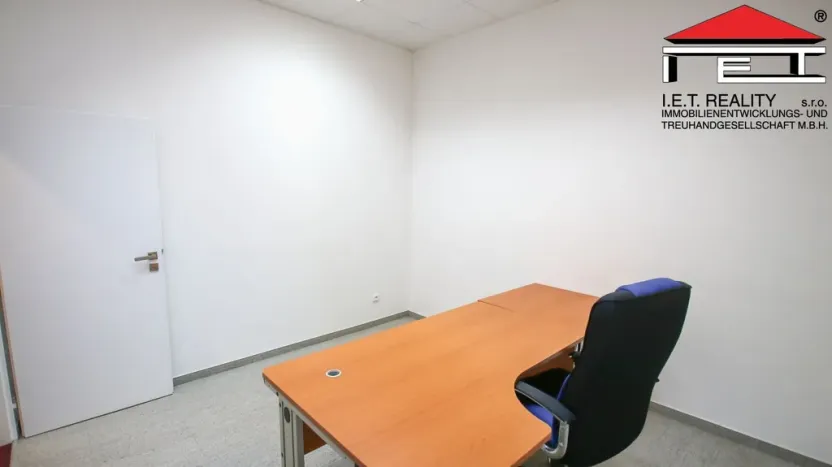 Pronájem kanceláře, Frýdek-Místek - Frýdek, Nádražní, 131 m2