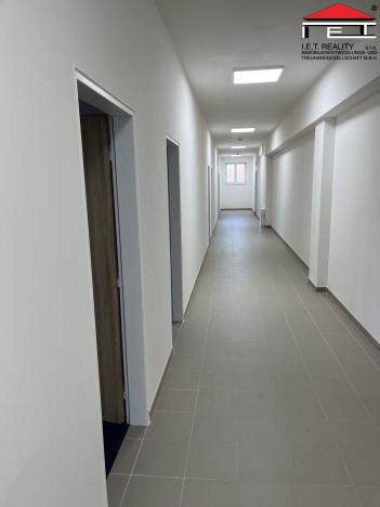 Pronájem kanceláře, Frýdek-Místek, Bruzovská, 402 m2
