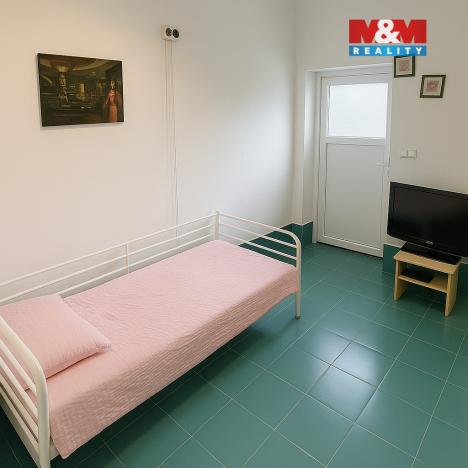 Prodej rodinného domu, Jesenice, 750 m2