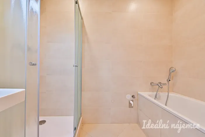 Pronájem bytu 2+1, Brno - Štýřice, Bakalovo nábřeží, 55 m2