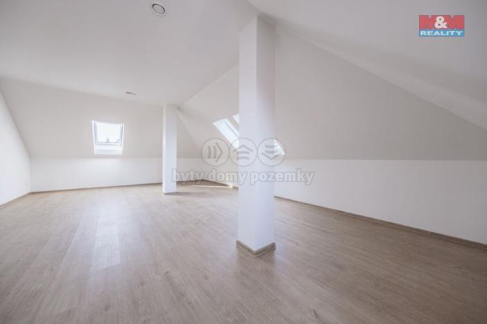 Prodej bytu 2+kk, Řevničov, Karlovarská, 77 m2