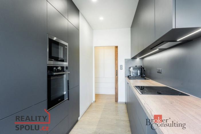 Prodej bytu 3+1, Hradec Králové - Nový Hradec Králové, Čajkovského, 79 m2